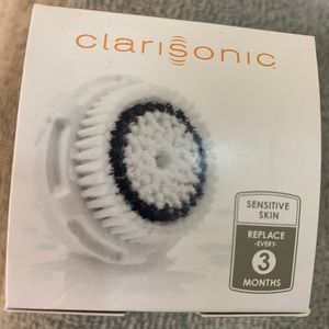 Clarisonic sensitive brush head